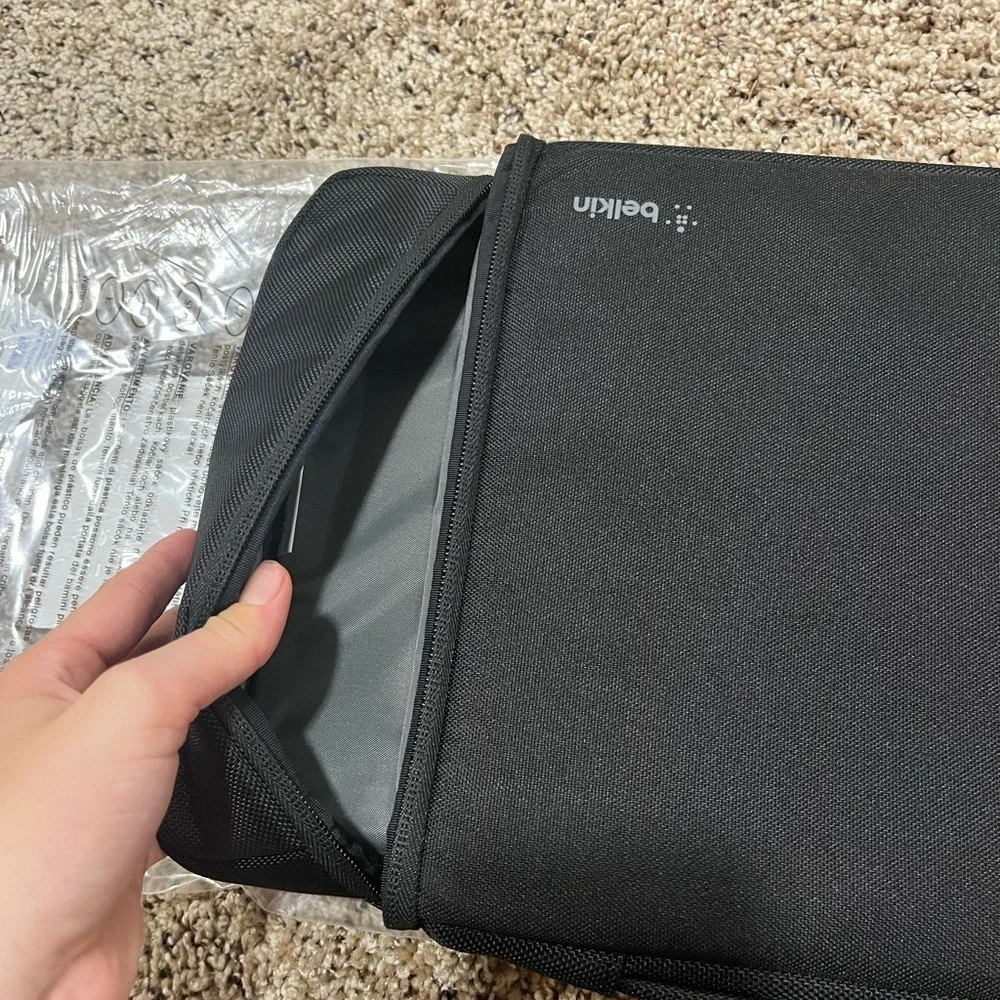 Belkin 11” Air Protect Sleeve for Laptops and Tablets